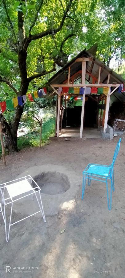Rudrani Stays Jibhi ภายนอก รูปภาพ