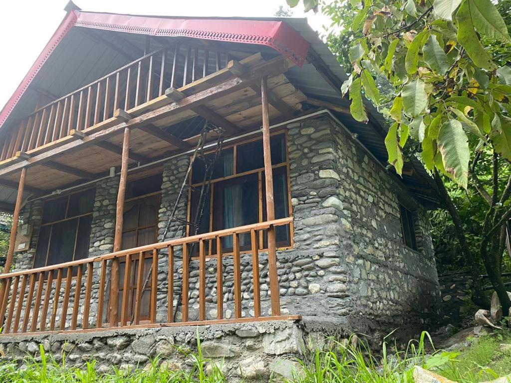 Rudrani Stays Jibhi ภายนอก รูปภาพ